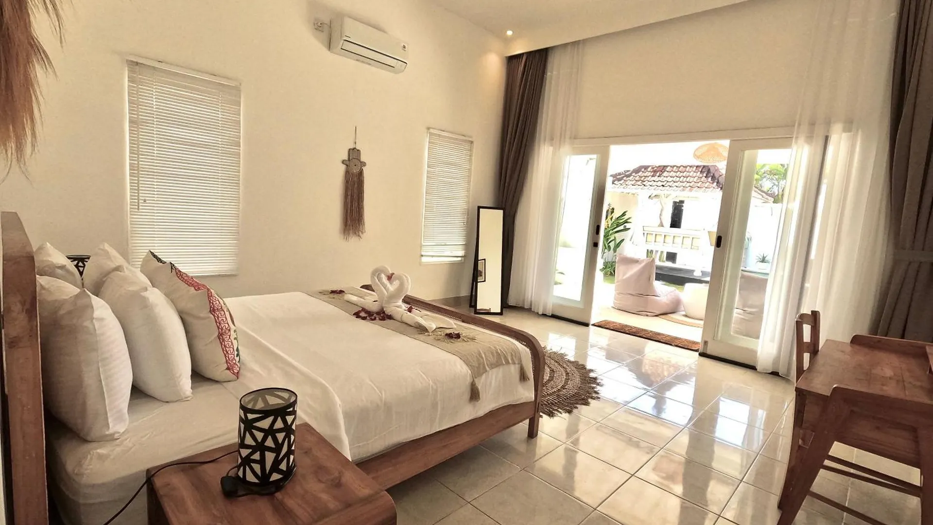 Villa Curves Bali Seminyak Indonésie