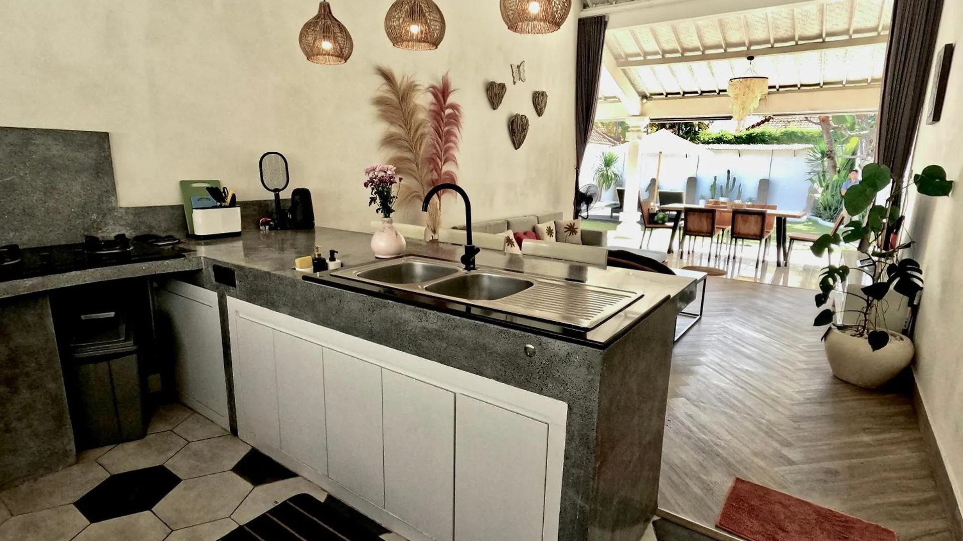 Villa Curves Bali Seminyak