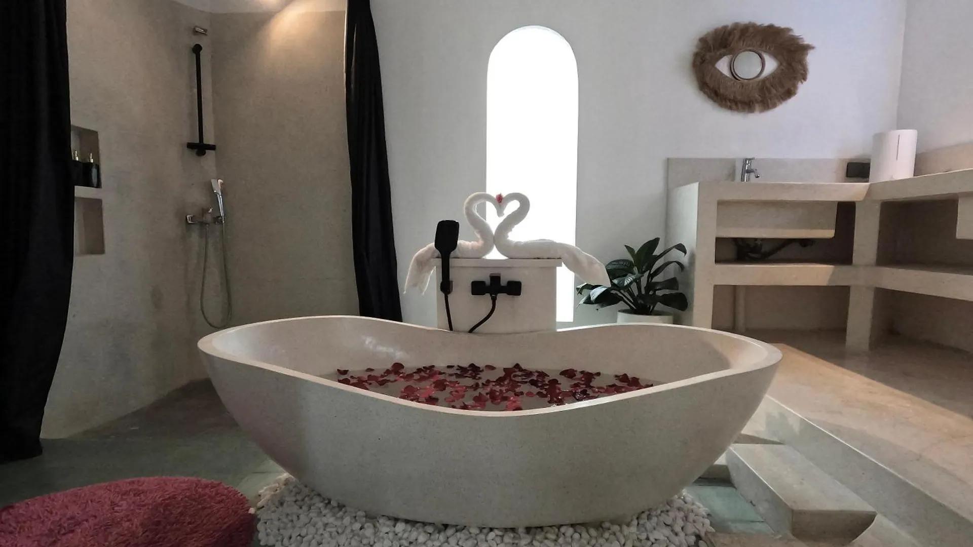 Villa Curves Bali Seminyak